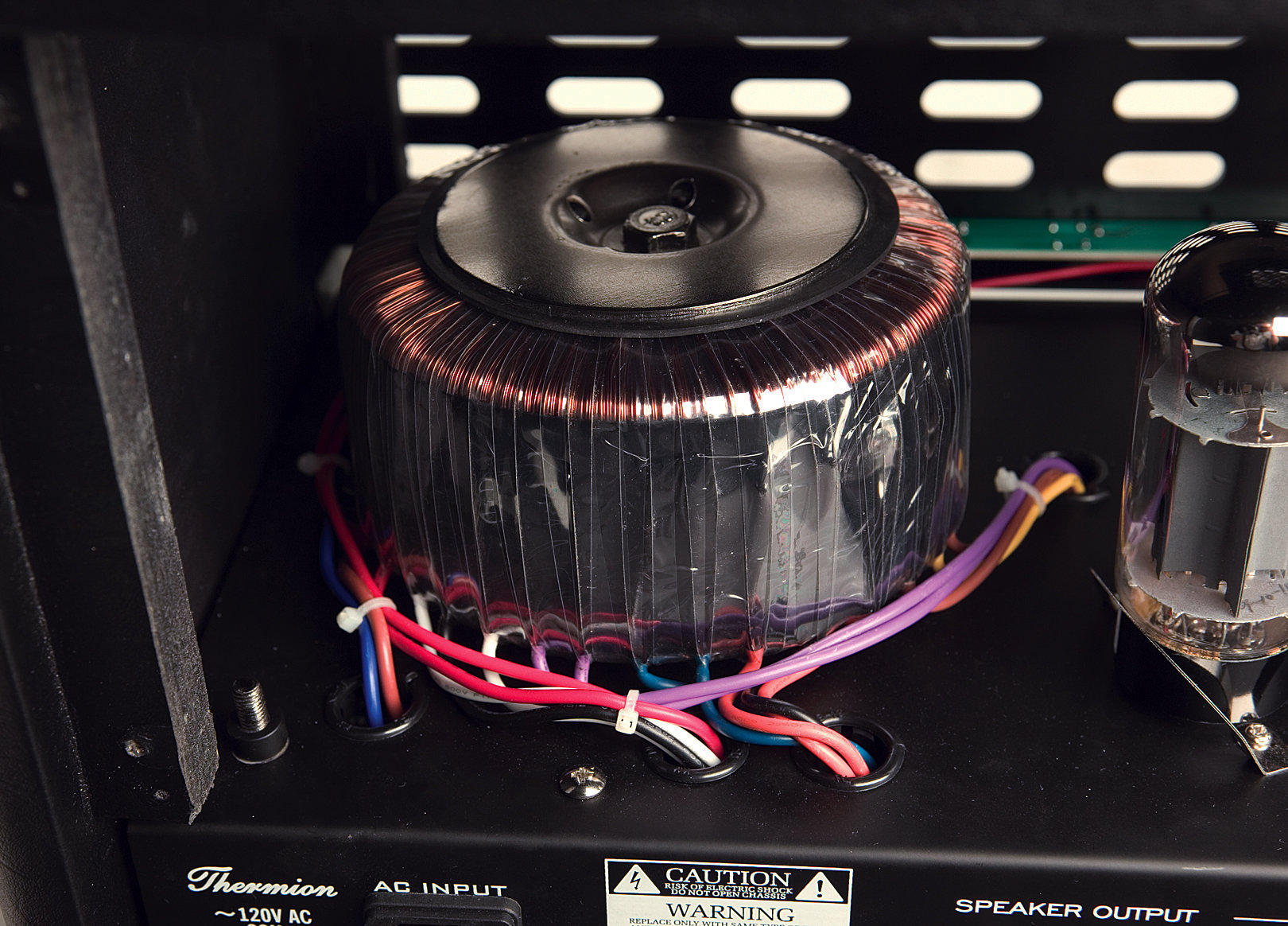 transformer-d6c59b0987811572683548e30af5