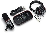 Focusrite Vocaster Two Studio Podcasting Package