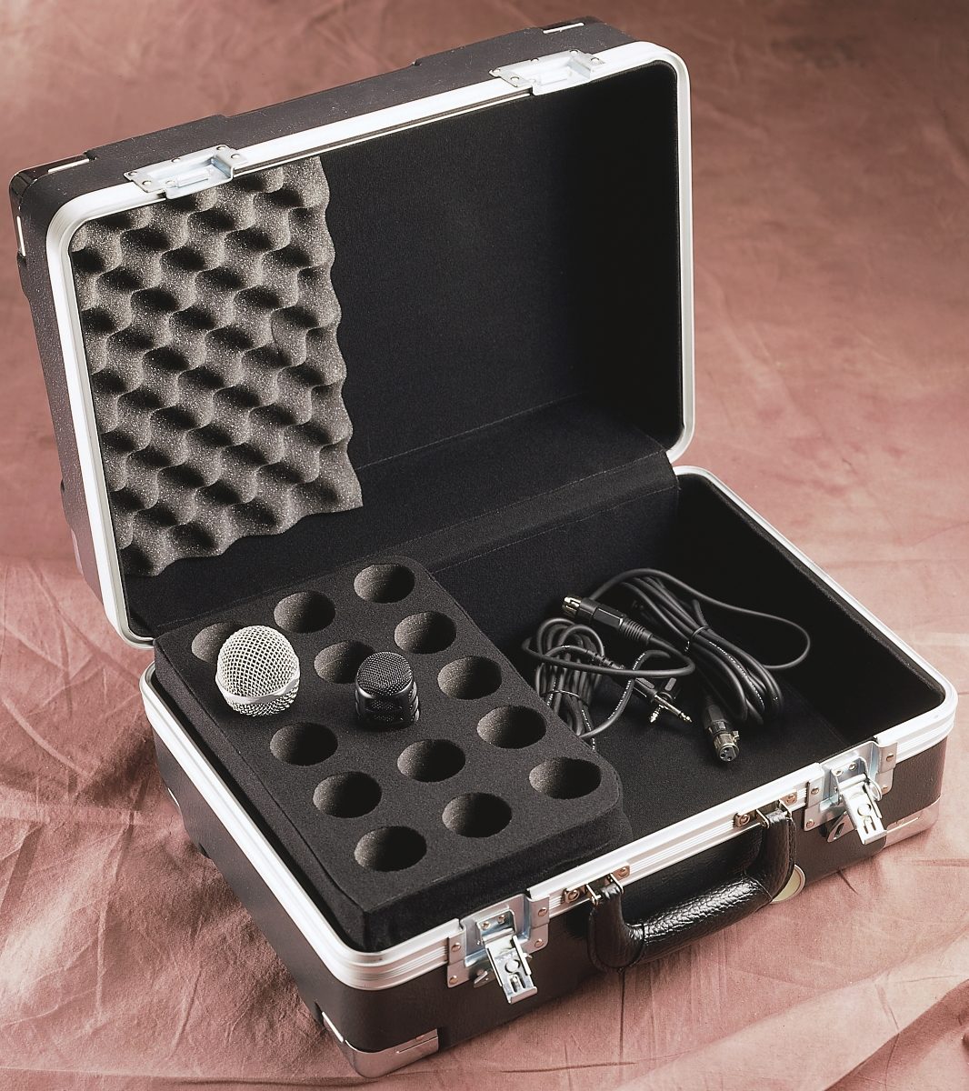 Gator GM-15 Deluxe Microphone Case | zZounds