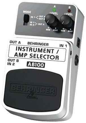 Behringer AB100 Universal A/B Switch Pedal, Right