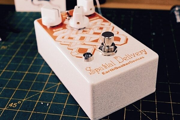 EarthQuaker Devices Spatial Delivery Filter Pedal, glam