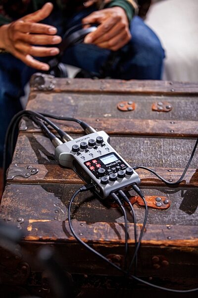 Zoom PodTrak P4 Portable Recorder for Podcasting, New, In Use